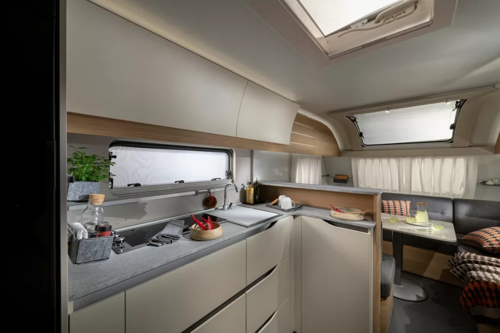 html_contemporary_living_spaces_spaces_0_images_9-large