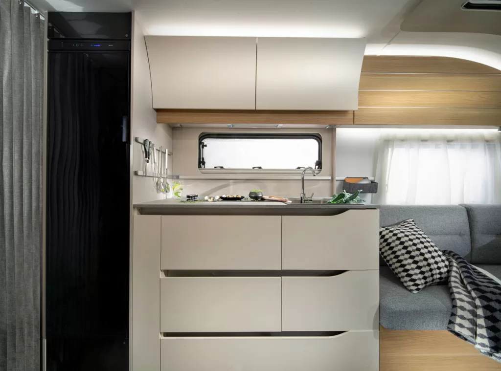 html_contemporary_living_spaces_spaces_1_images_0-large