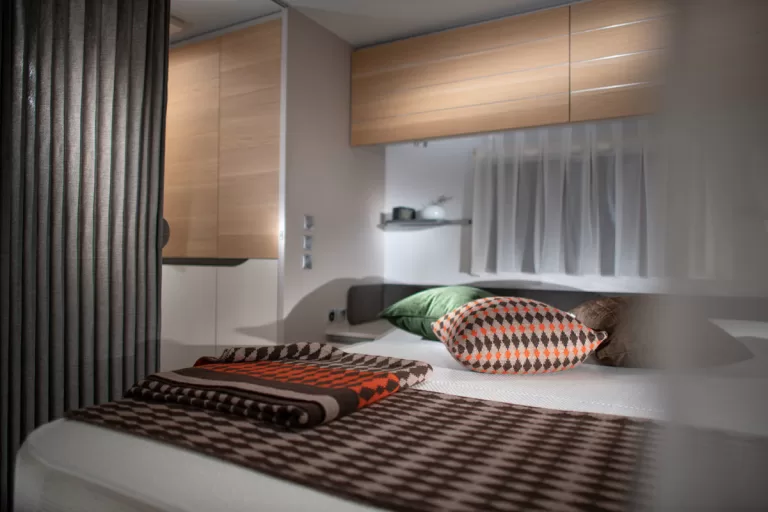 html_contemporary_living_spaces_spaces_3_images_0-large