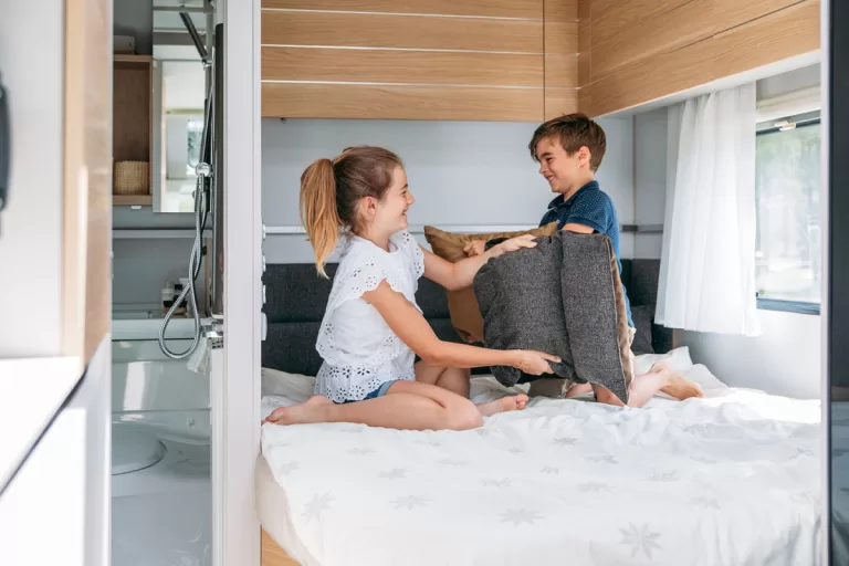 html_contemporary_living_spaces_spaces_3_images_7-large
